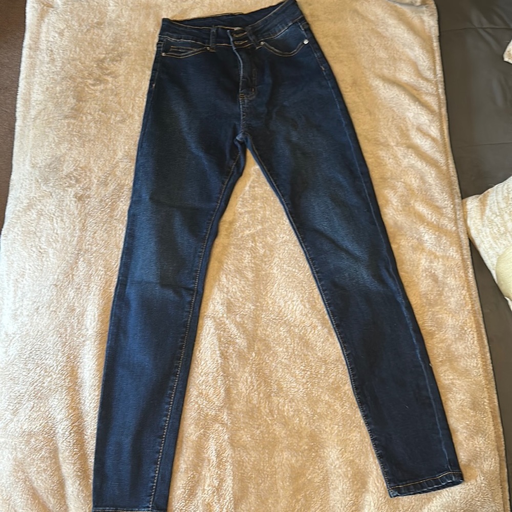 Shein XS Dark Wash Skinny Jeans